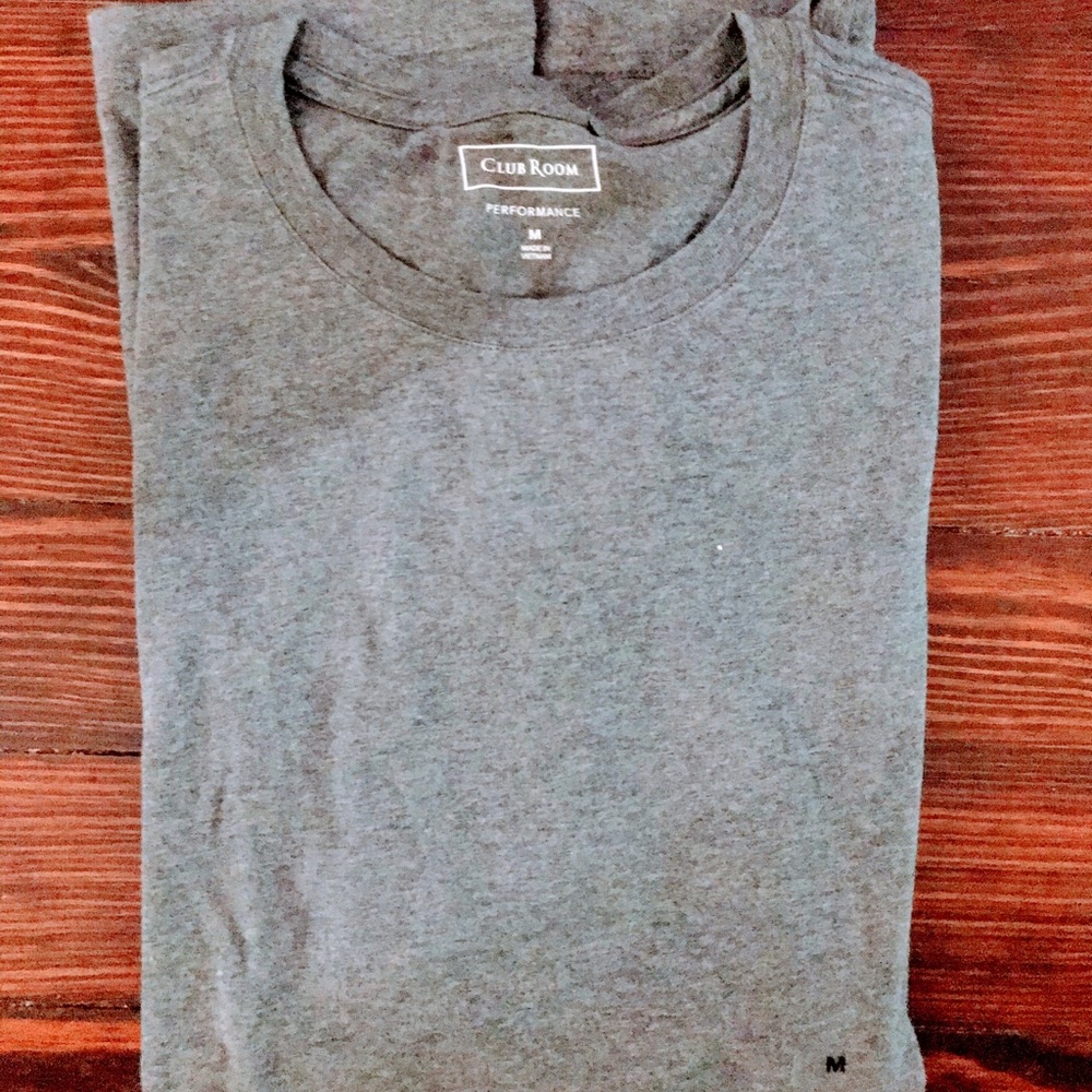 NWT Gray Crewneck T-Shirt Size Medium